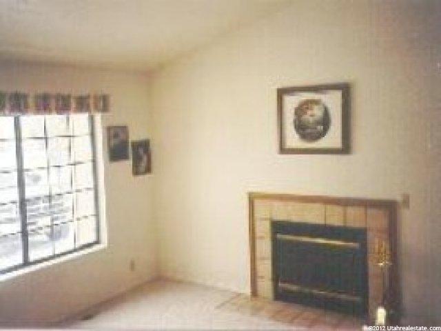 1693 Edgecliff Dr, Sandy, UT 84092 — photo 4