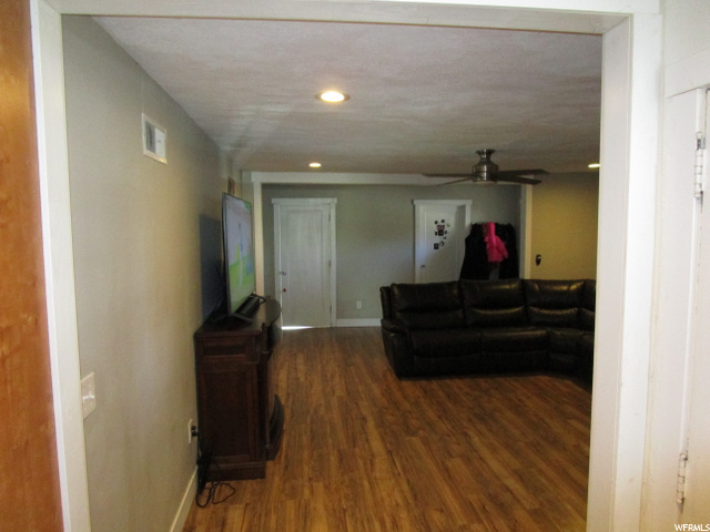 647 E Maple St S, Clearfield, UT 84015 — photo 8