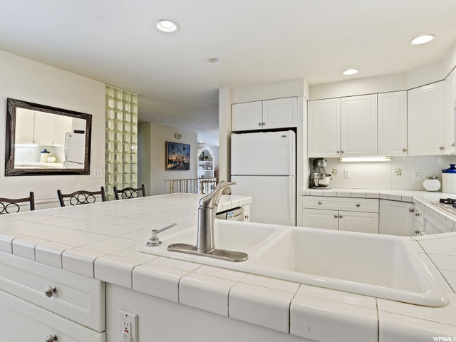 2512 E 1950 N, Layton, UT 84040 — photo 11