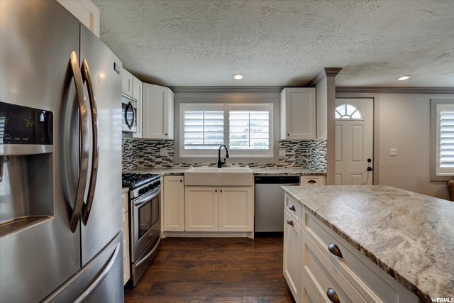 3238 W Rushton Ln S, Taylorsville, UT 84129