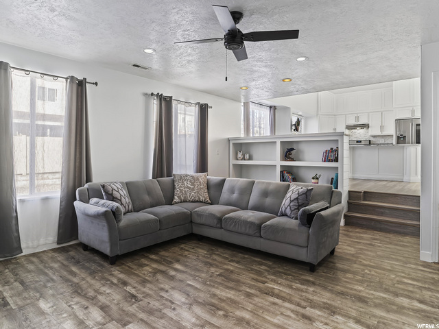 461 W 180 N, Clearfield, UT 84015 — photo 10
