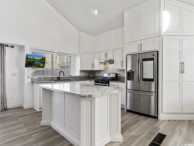 461 W 180 N, Clearfield, UT 84015 — photo 9