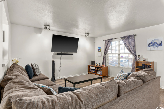 408 E 500 S, Clearfield, UT 84015 — photo 4