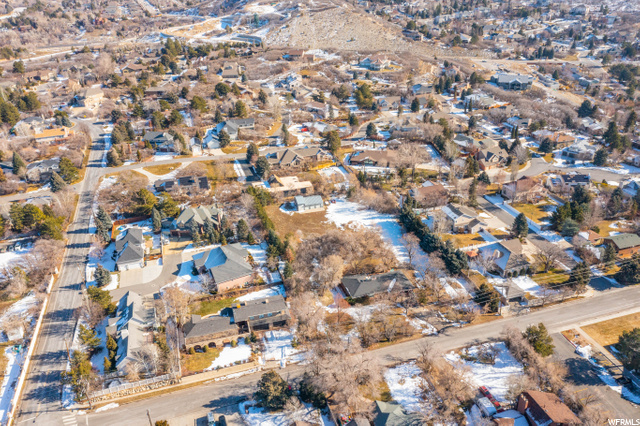 9855 S 3100 E, Sandy, UT 84092 — photo 11