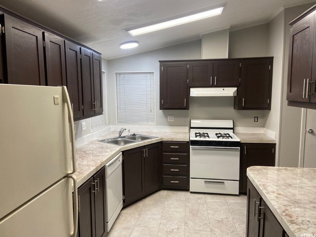 67 Sunset Dr, Layton, UT 84041 — photo 4