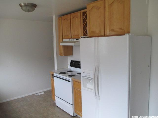 552 E Acoma Rd, Midvale, UT 84047 — photo 2