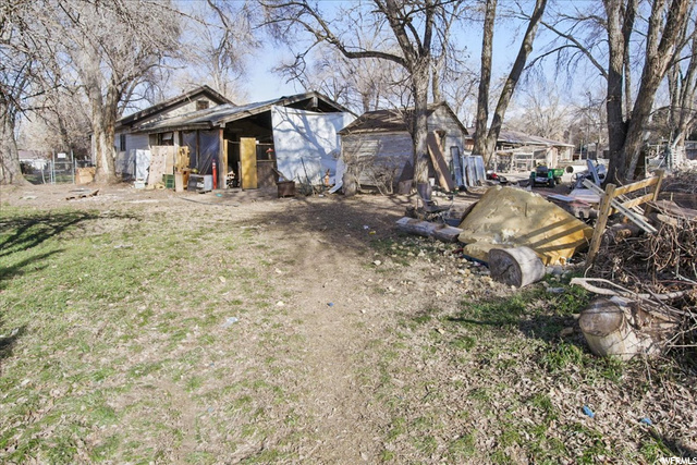 967 W 2300 N, Clinton, UT 84015 — photo 4