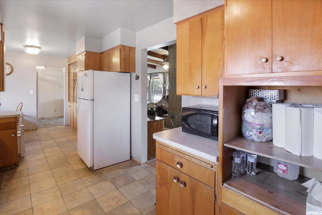 933 W 2300 N, Clinton, UT 84015 — photo 9