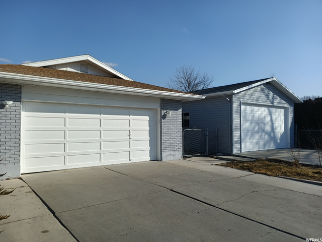 556 E Floyd Dr, Sandy, UT 84070 — photo 2