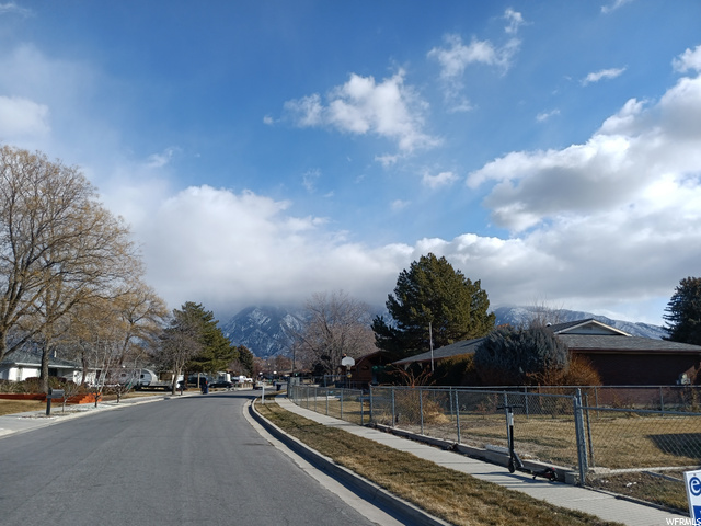 556 E Floyd Dr, Sandy, UT 84070 — photo 3