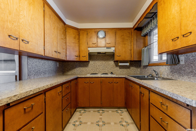 330 E 1000 N, Logan, UT 84321 — photo 8