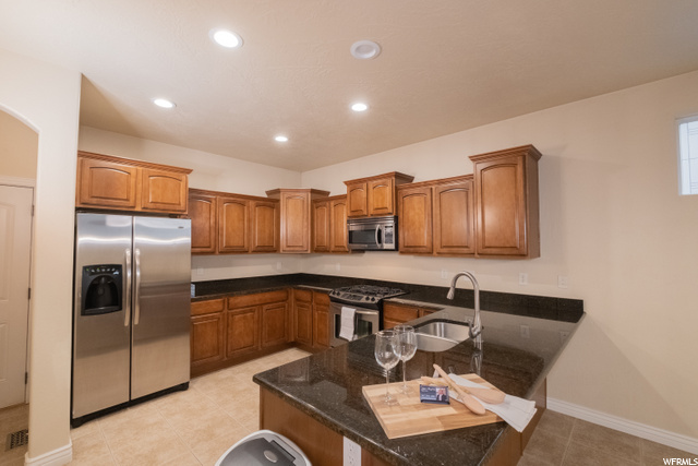 stainless appliances incl