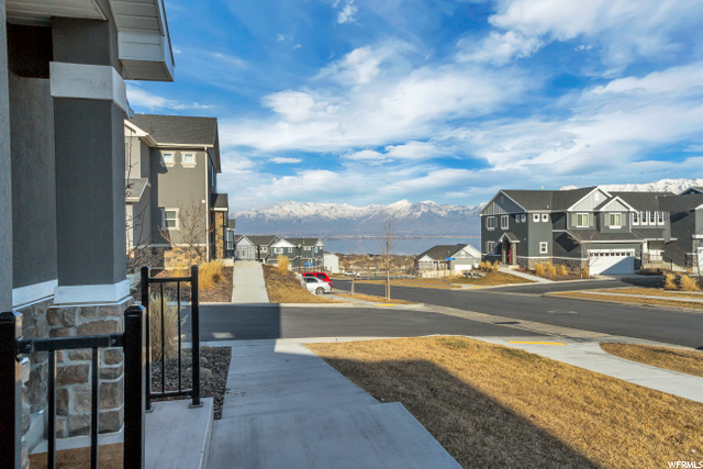 Neighborhood View