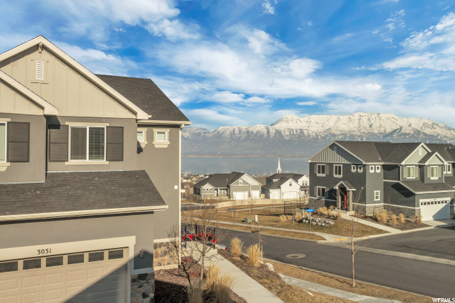 Neighborhood View
