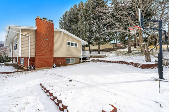 1352 Chokechery Dr, Bountiful, UT 84010 — photo 3