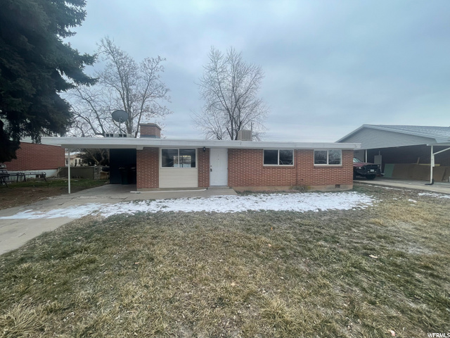 668 E Wasatch Dr, Layton, UT 84041 — photo 2