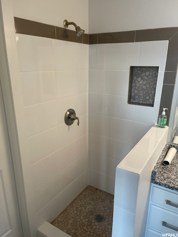 Master shower