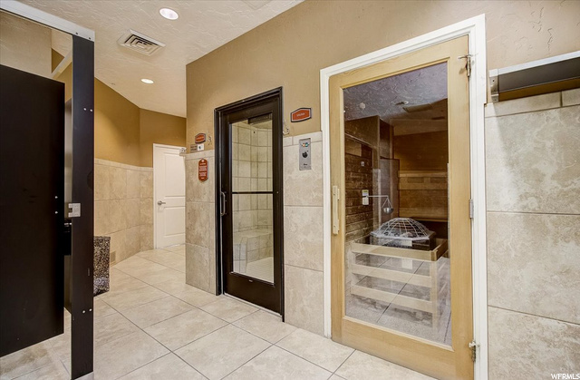 Wellness Center steam room and dry sauna