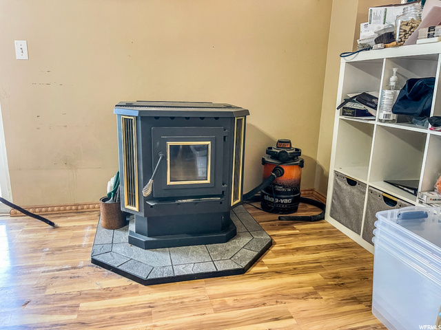 Pellet stove