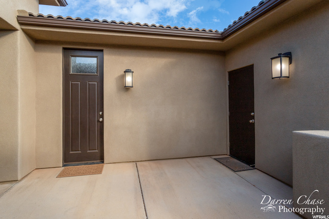Front Casita Entry with Garage Entry