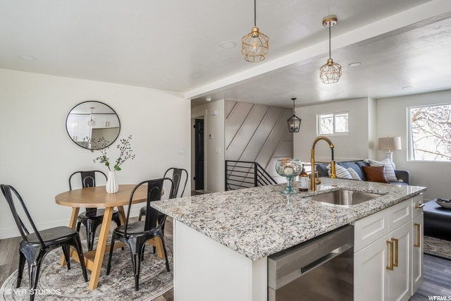 8485 S 1575 E, Sandy, UT 84093 — photo 12