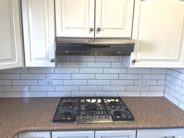 672 W 950 N, Clinton, UT 84015 — photo 3