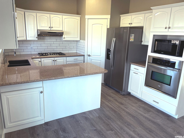 672 W 950 N, Clinton, UT 84015 — photo 4