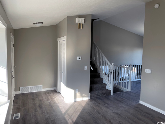 672 W 950 N, Clinton, UT 84015 — photo 7