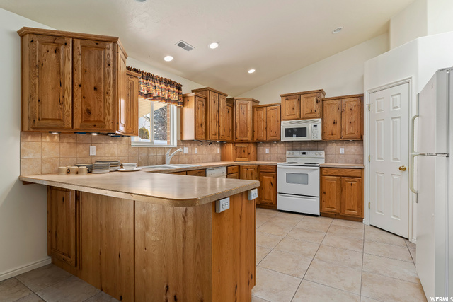 873 W 1570 N, Clinton, UT 84015 — photo 6