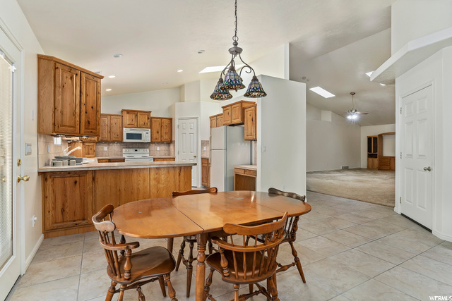 873 W 1570 N, Clinton, UT 84015 — photo 5