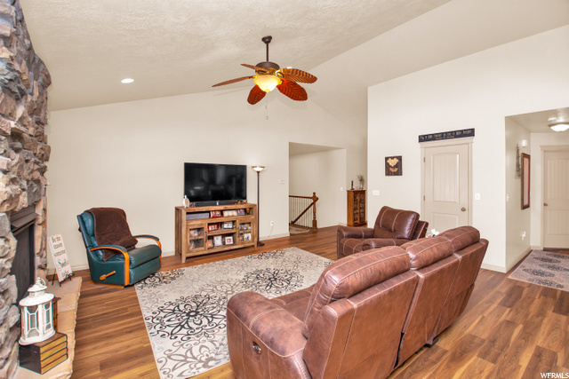 1537 E 925 S, Clearfield, UT 84015 — photo 6