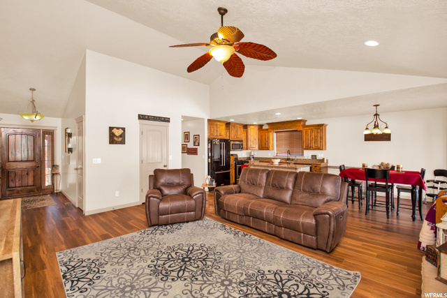 1537 E 925 S, Clearfield, UT 84015 — photo 4