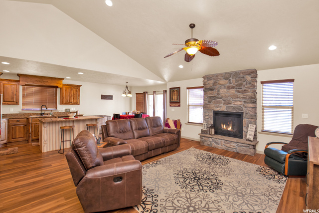 1537 E 925 S, Clearfield, UT 84015 — photo 3