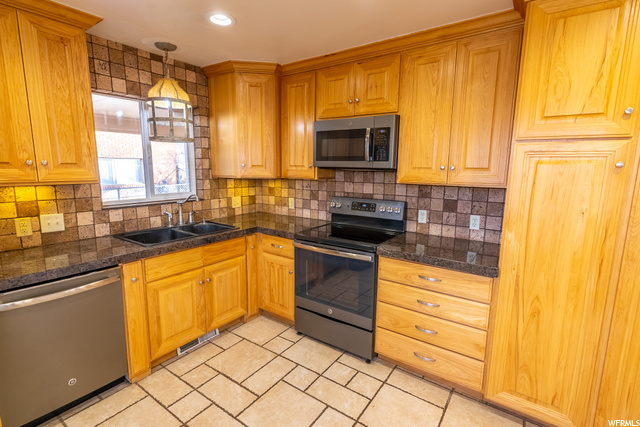 471 E 1800 S, Bountiful, UT 84010 — photo 8
