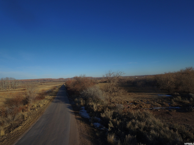 7130 E 8500 N, Lapoint, UT 84039 — photo 10