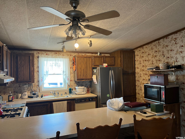 1829 E Main St, Wellington, UT 84542 — photo 8