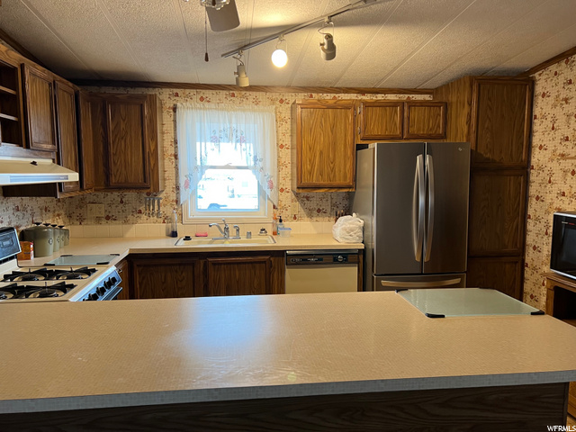 1829 E Main St, Wellington, UT 84542 — photo 6