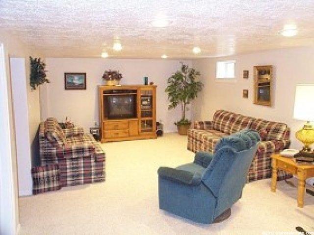 644 N 900 E, Bountiful, UT 84010 — photo 2