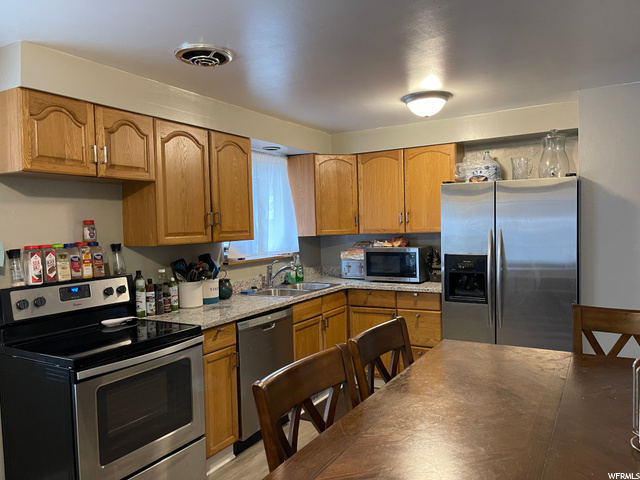 877 N 450 W, Sunset, UT 84015 — photo 4