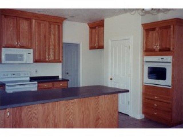 763 E Whisper Bend Dr, Draper, UT 84020 — photo 2