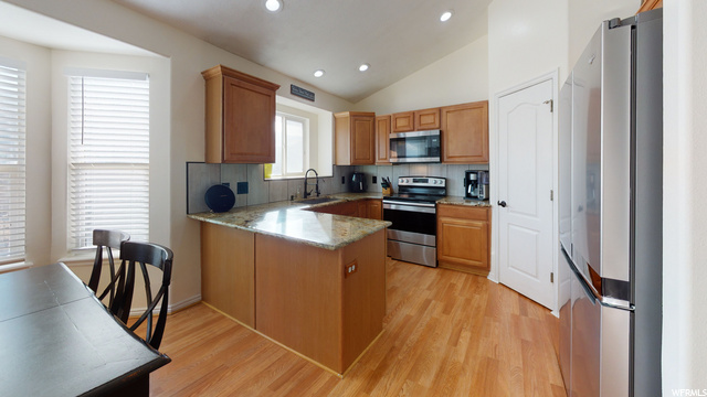 4404 N Maple Dr, Eagle Mountain, UT 84005 — photo 10