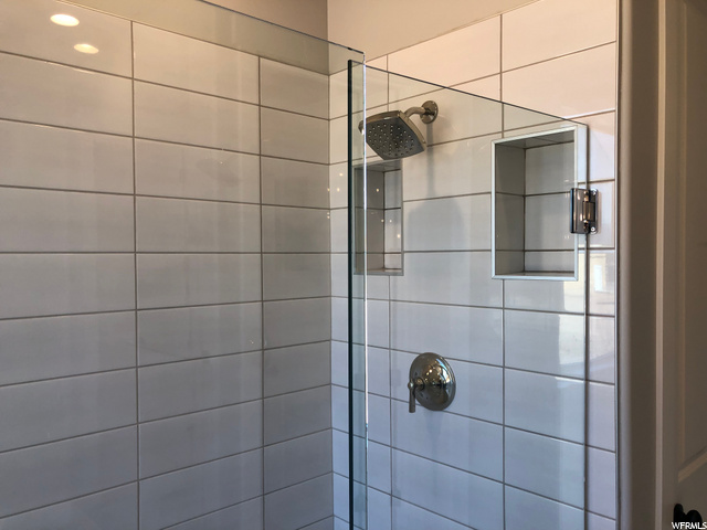 Grand Master Bath