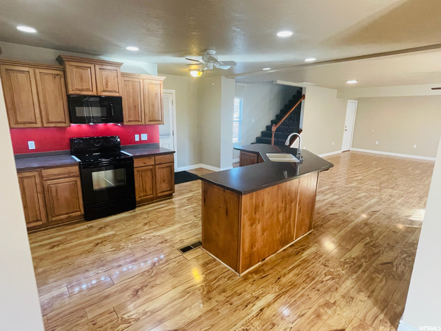 175 W 300 N, Bountiful, UT 84010 — photo 9