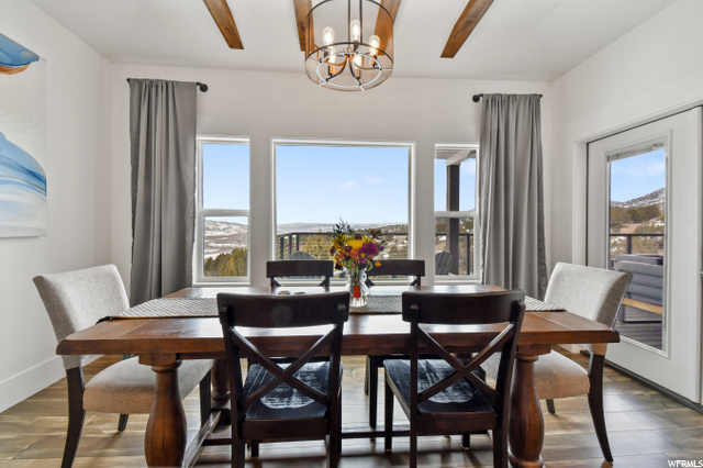 semi formal dining room