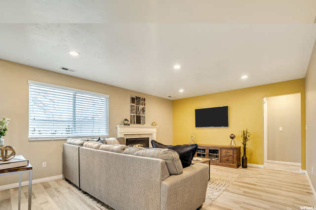 550 E Apple Tree Dr, Sandy, UT 84070 — photo 7