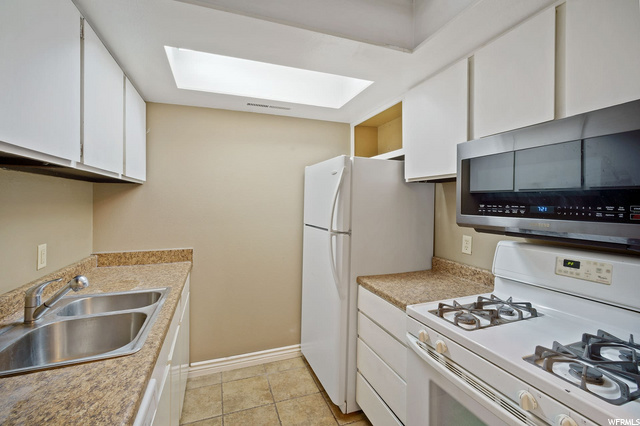 17 E 400 N #3A, Bountiful, UT 84010 — photo 3