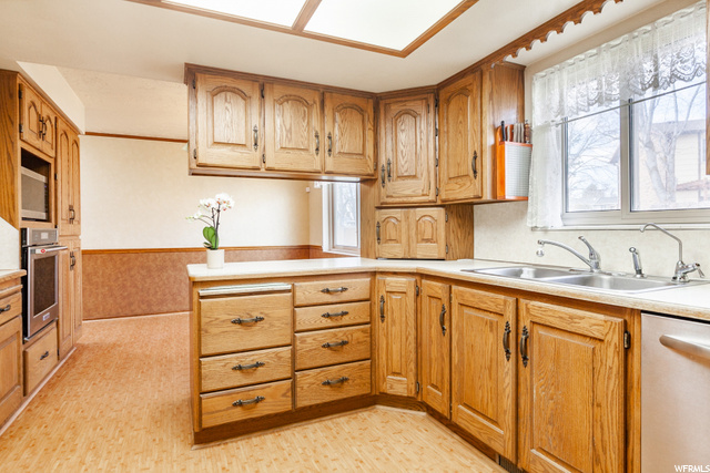 11 E Park Dr, Kaysville, UT 84037 — photo 12