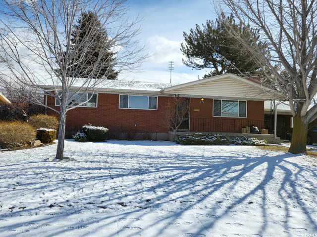 5509 S Brekenridge Dr, Murray, UT 84117