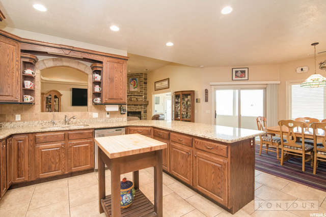 817 E Sonoran Dr, Washington, UT 84780 — photo 9