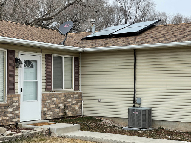 339 S Downs Dr, Ogden, UT 84404 — photo 2